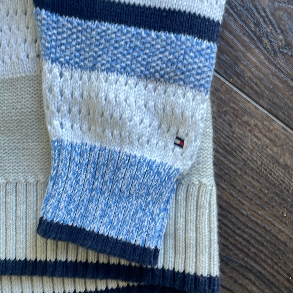 Tommy Hilfiger sweater Small - Picture 4 of 6
